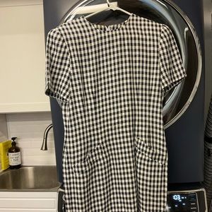 Vintage Ann Taylor dress- w/pockets! Very pretty woman.